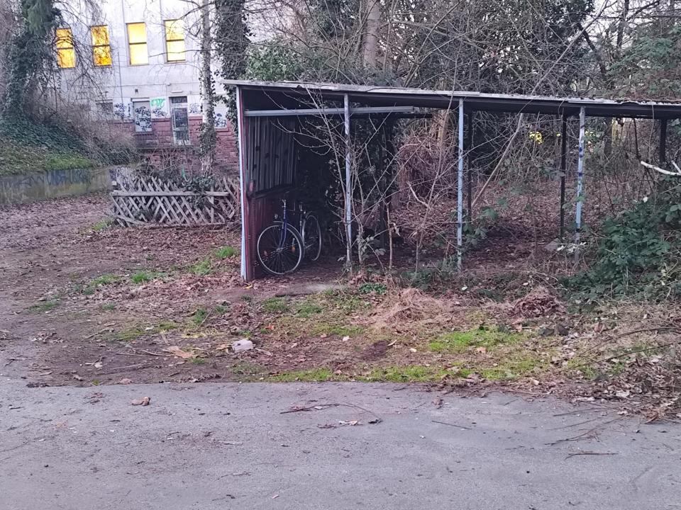 Leere Garage