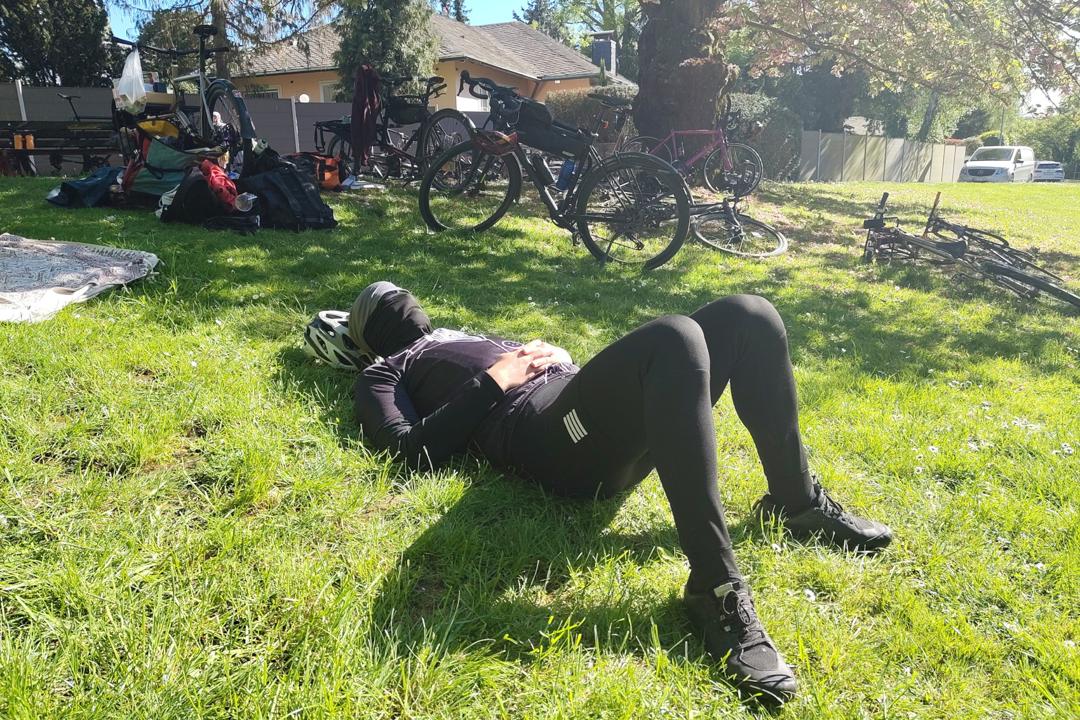 In der Sonne liegen, richtig viel Waerme tanken.