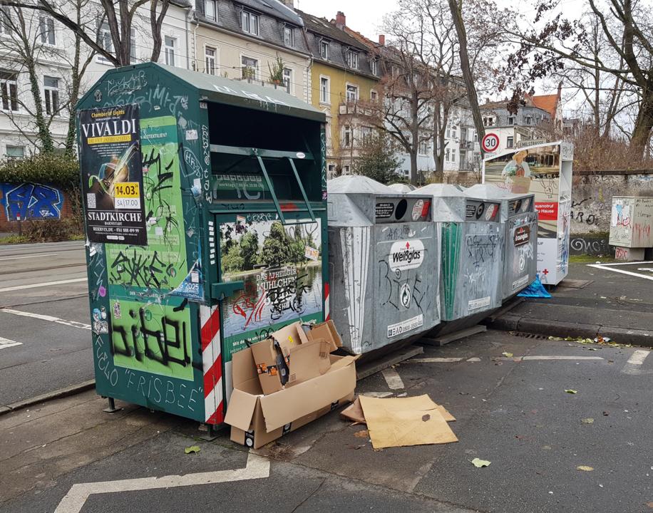 Wilde Muellablagerung in der Stadt