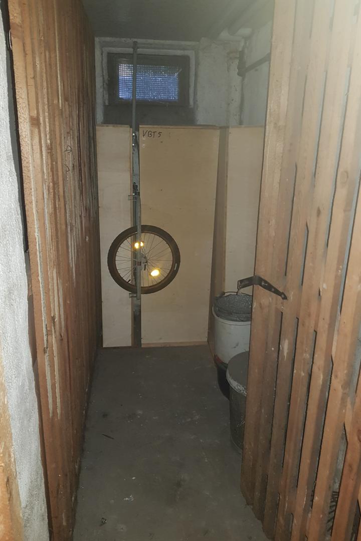 Die Kaesten eingelagert im Zwischenlager