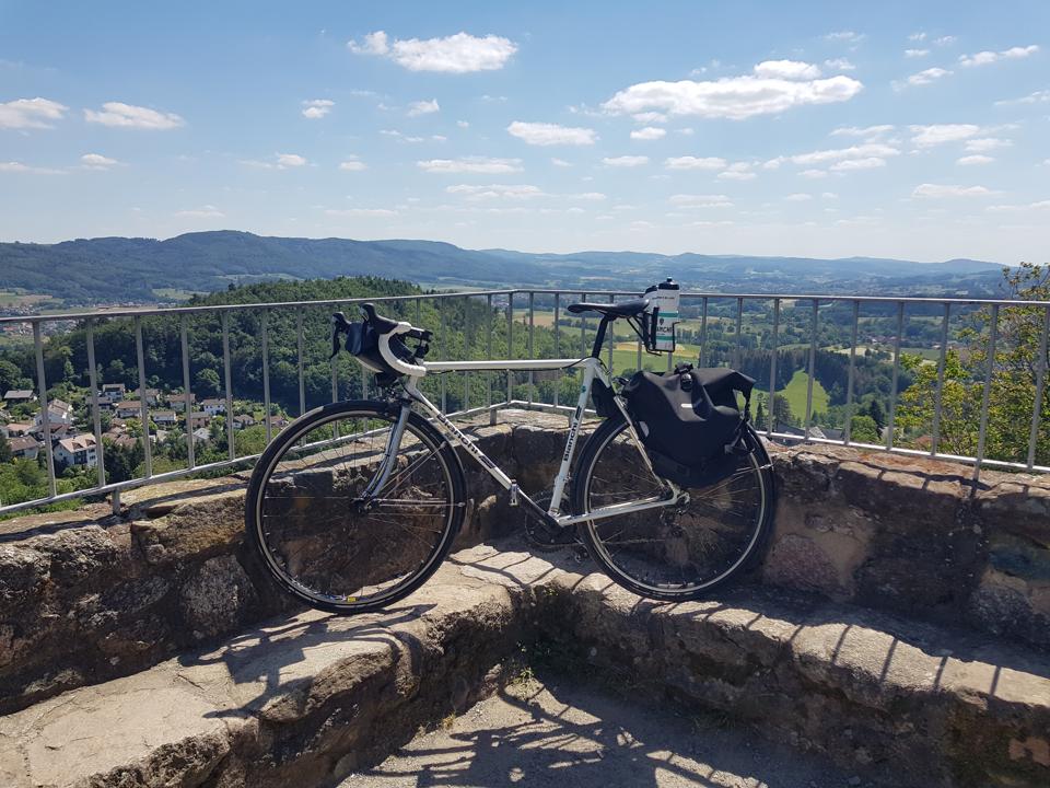 image of the bianchi, resting on a battlement of castle Lindenfels