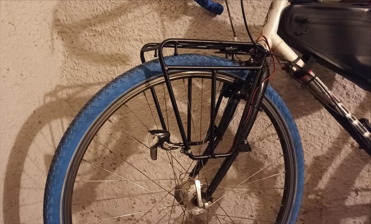 Frankenstein detailed photo of small front rack.