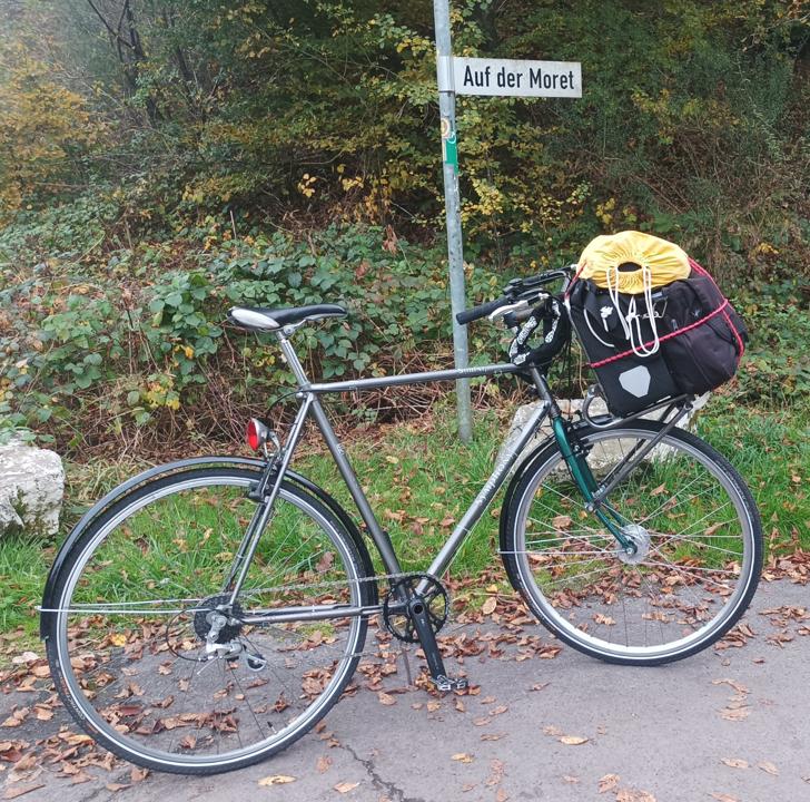 Symphony an der hoechsten Stelle des Radwegs zwischen Darmstadt und Dieburg.